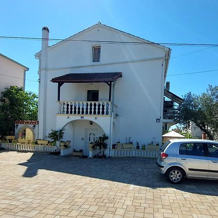 Villa Vilma Sukosan Exterior photo